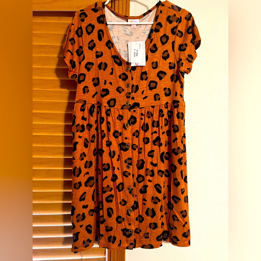 LuLaroe Heidi size Small. Paid $48. In excellent Brand New condition.